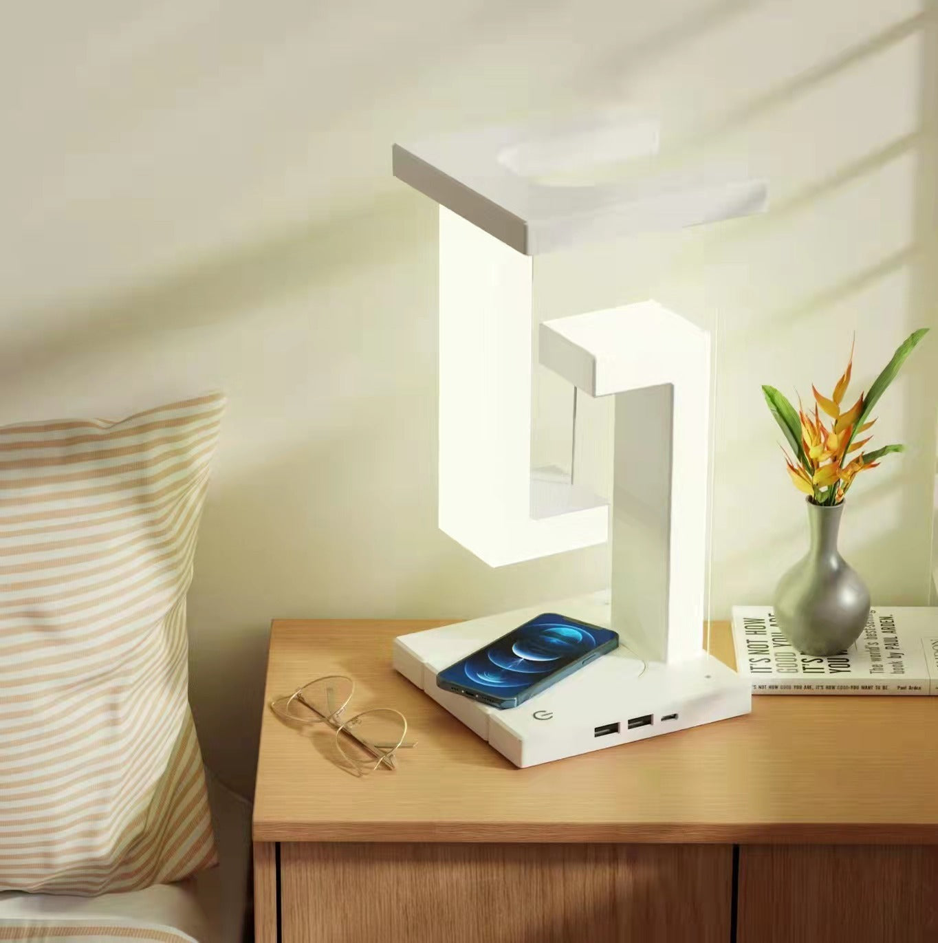 Glow Float Wireless Charging Lamp